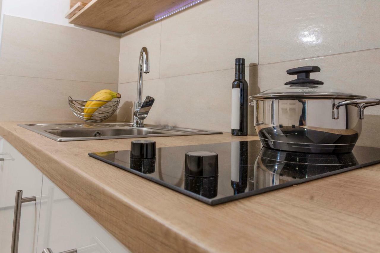 Kaštela Apartment Quarko מראה חיצוני תמונה